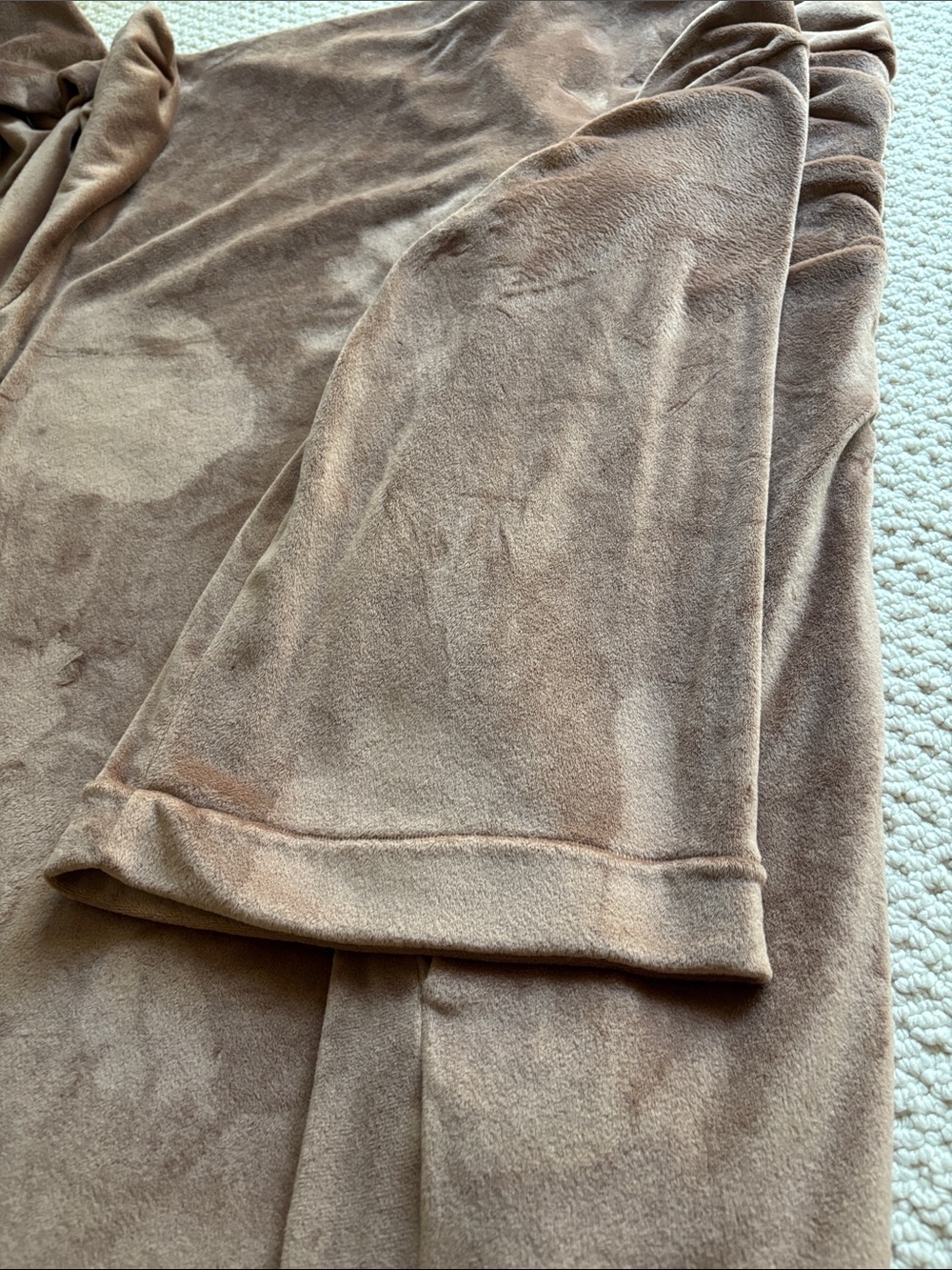 SKIMS Plush Robe Unisex - Picture 4 of 5